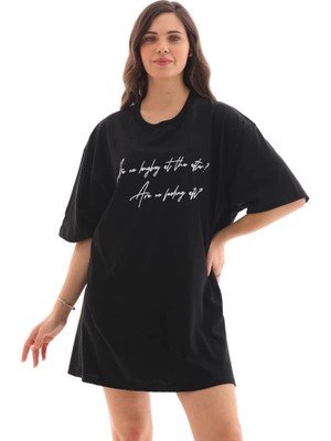 İsmiyle Al Bisiklet Yaka Baskılı Oversize T-Shirt - Siyah