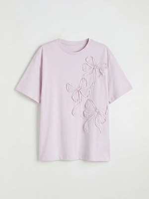 LC Waikiki Lila Bisiklet Yaka Fiyonk Nakışlı Kız Çocuk Tişört