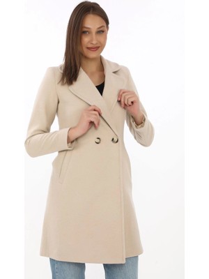 İsmiyle Al Kaşe Kaban – Siyah Yünlü Dokuma, Kruvaze Yaka, Astarlı, Cepli, Kuşaklı Uzun Boy Tesettür Uy