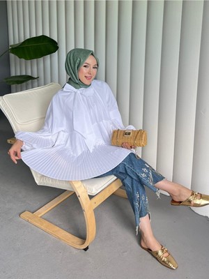 Modamorfo Yakası Bağcıklı Kolları ve Eteği Pliseli Tunik -Beyaz