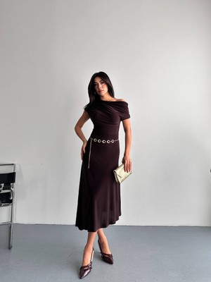 Lifera Beli Zincirli Düşük Omuz Sandy Elbise