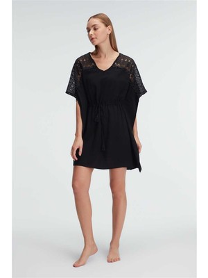 Beruflic Angel Kısa Kol V Yaka Viskon Düz Yazlık Mini Dantel Detaylı Pijama Takımı