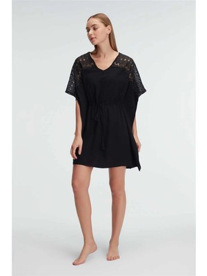 Zenvia  Kısa Kol V Yaka Viskon Düz Yazlık Mini Dantel Detaylı Pijama Takımı