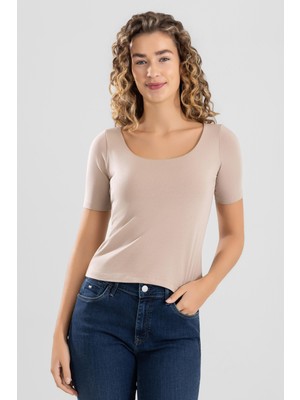Baykar Kadın Pamuklu Likralı Geniş Yaka Kısa Kol Tişört 6314 Ten Rengi