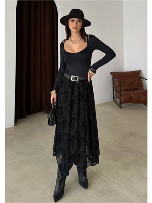 Bejna Kadın Kabartma Desenli Asimetrik Tül Etek