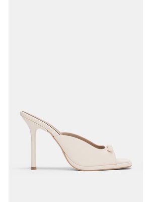 Selin Shoes Meliora Küt Burun Bant Düğüm Aksesuar Topuklu Kadın Terlik- Ekru