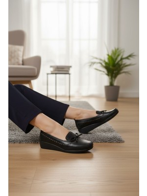 Enoch Hakiki Deri Siyah Lazer Perfore ve Fiyonk Detaylı Ortopedik Dolgu Taban Babet