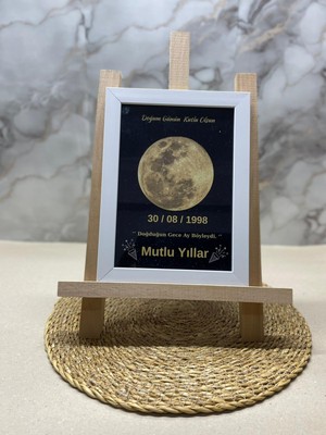 Atelier Baskı Kişiye Özel Beyaz Çerçeveli Ay Fazı Tablosu - Doğduğun Gece Ay Çerçeveli