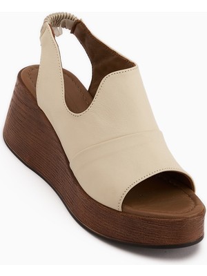 Limoya Rozelin Hakiki Deri Bej Lastikli Dolgu Topuklu Kadın Sandalet