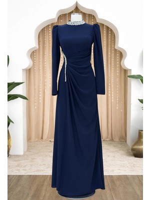 Amine Hüma Kristal Taş Detaylı Beli Drapeli Dilem Abiye Lacivert