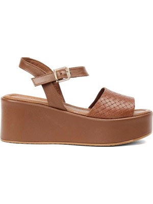 Celal Gültekin Kadın Taba Dolgu Topuklu Deri Sandalet