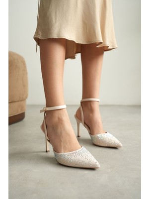 Shoegar Kadın Bej Taşlı Topuklu Ayakkabı EATR08MS22B