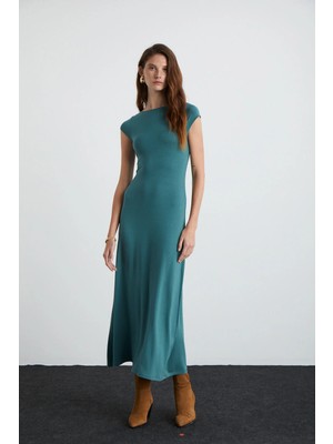 Grimelange Ethiquet ESLY Kadın Viskon Likralı Eteği Kloş Yeşil Elbise