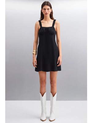 Grimelange ETHIQUET ERIDANIA Kadın Maroken Dokuma Kumaşlı Göğüs Kuplu Romantik Yaka Mini Siyah Elbise