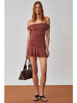 Grimelange ETHIQUET SEVGRES Kadın Omuz Açık Slim Kısa Paça Kahverengi Elbise