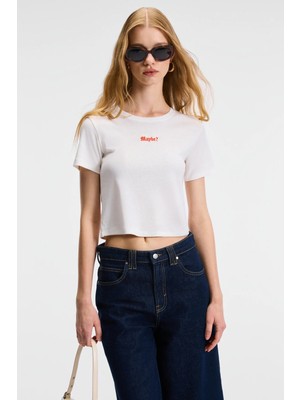 Ethiquet ZERAYA Kadın Bisiklet Yaka Kısa Kollu Önde Nakış Detaylı Crop Beyaz T-Shirt