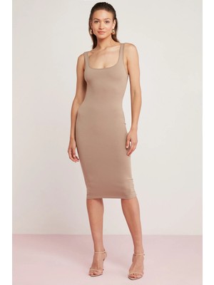 ETHIQUET Margaret Kadın Pamuklu Vücuda Tamamen Oturan Yuvarlak Yaka Kalın Askılı Sıfır Kol Kalem Bej Elbise