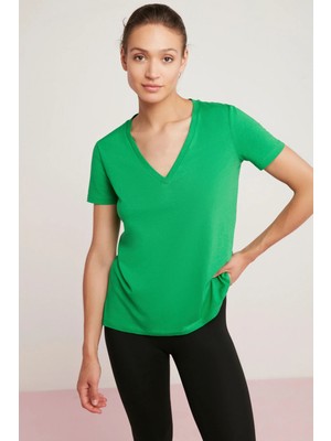 Ethiquet Ethıquet Mabel Kadın 100% Pamuk V Yaka Yarım Kollu Örme Regular Fit Basıc Yeşil T-Shirt