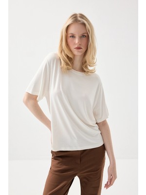 Gusto Bisiklet Yaka Rahat Kesim Bambu Tshirt - Beyaz