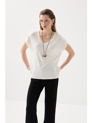 Gusto V Yaka Rahat Kesim Bambu Tshirt - Beyaz
