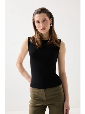 Gusto Yuvarlak Yaka Kolsuz Atlet - Siyah