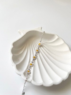 Filiya Inci Gümüş Tonlu Zincir Papatya Bileklik