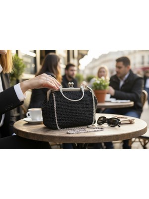 El Yapımı Kadın Askılı Çanta