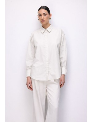 Mizalle Pamuklu Beyaz Oversize Gömlek
