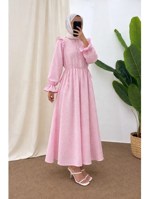 Tesettür Diyarı Fırfır Detaylı Çizgili Gofre Kumaş Tesettür Elbise- Pembe