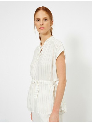 Koton Yaka Bağlama Detaylı Kısa Kollu Bluz