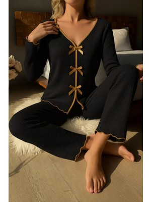 Marsilyan Kadın Siyah Fiyonklu Iç Çamaşırı ve Uzun Kollu V Yaka Pijama Takımı 4'lü Set