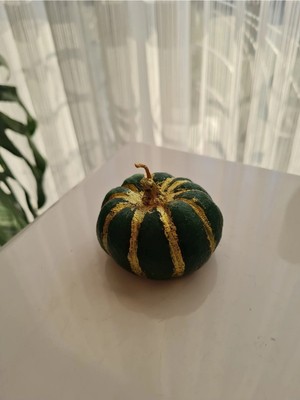 Verda Desing Kokulu Zümrüt Yeşili Altın Bal Kabağı El Yapımı Dekoratif Tasarım Mum