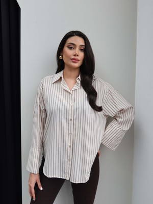 Esra Helvacı Arka Düğme Detaylı Çizgili Gömlek