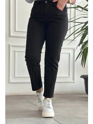 Paçası Dalga Taş Detaylı Mom Jean