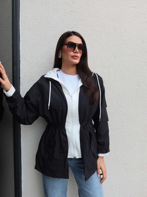 Esra Helvacı Kapüşonlu Bel Büzgülü Paraşüt Ceket