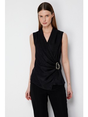 Ekol Kadın Kumaşı Desenli Tokalı Bluz 2010 Siyah