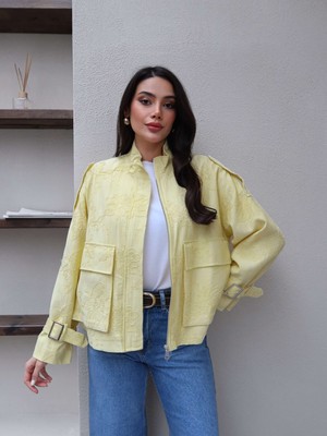 Esra Helvacı Çiçek Nakışlı Kol Kemerli Ceket
