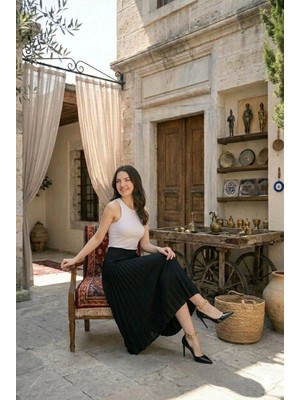 Marsilyan Kadın 90 cm Saten Kumaş Pliseli Midi Etek Şık ve Zarif Tasarım - Siyah