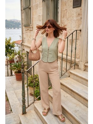 Lela Pamuklu Regular Fit V Yaka Düğme Detaylı Yazlık Bluz Yelek Bayan Yelek 5866661