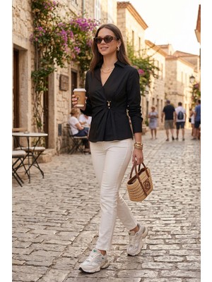 Lela % 100 Pamuk Slim Fit Toka Detaylı Uzun Kollu Gömlek Bayan Gömlek 6778317