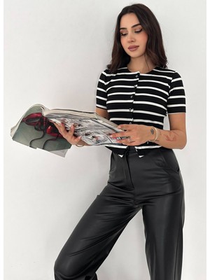Noa Noa Kadın Kısa Kollu Çizgili Düğmeli Crop Bluz