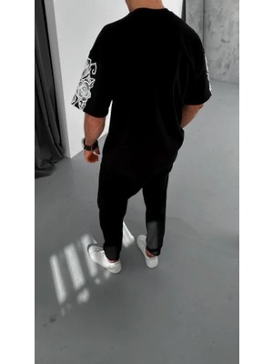 Zenvia Unisex Flok Kabartma Baskılı T-Shirt - Siyah