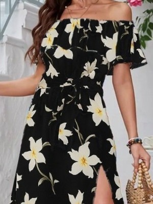 Zenvia Kadın Kısa Kollu Madonna Yaka Fırfırlı Belden Yırtmaçlı Maksi Örme Krep Elbise