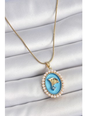 MiraLive 316L Çelik Gold Renk Zincir Mavi Mineli Incili Zirkon Taşlı Çiçek Işlemeli Portre Model Kad�