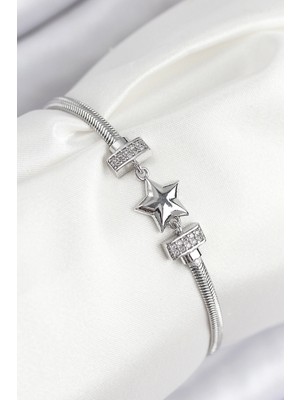 MiraLive Pirinç Zirkon Taşlı Yonca Model Gümüş Renk Kadın Bileklik