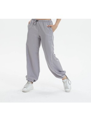 Pileli Store Tek Şeritli Paraşüt Pantolon