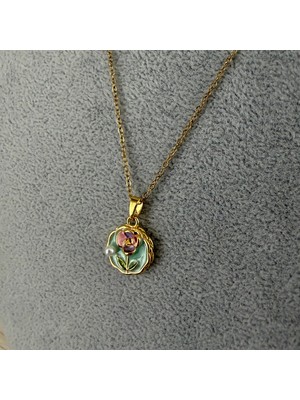 Marem Çiçek Detaylı Altın Renk Çelik Kolye