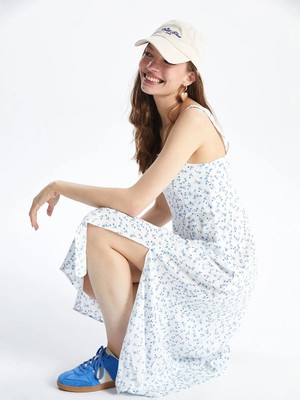 Lc Waikiki Yeni Sezon Kare Yaka Çiçekli Elbise