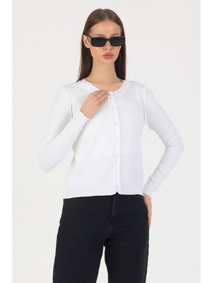 EkinDemir Yuvarlak Yaka Düğmeli Basic Şık Triko Hırka Minimal Tasarım