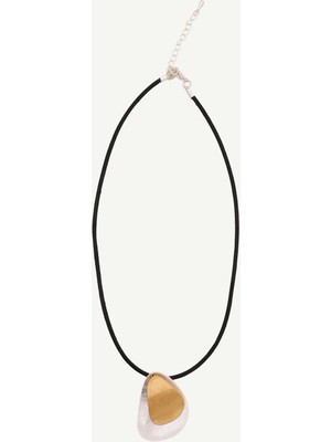 Yargıcı Metal Aksesuar Detaylı Kolye